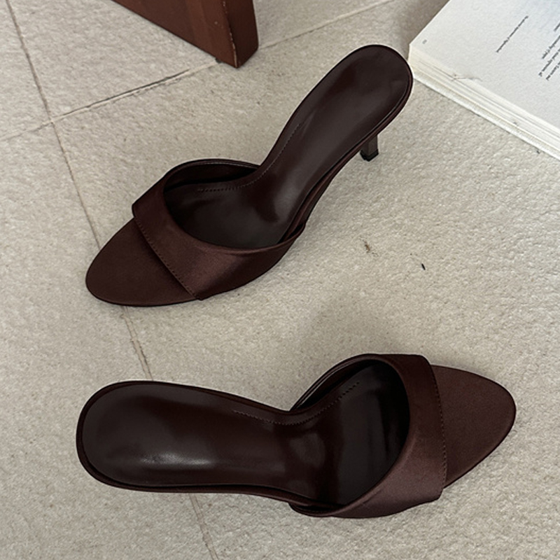 Street Fashion Clothes - Liyke, moda de verano, zapatillas redondas