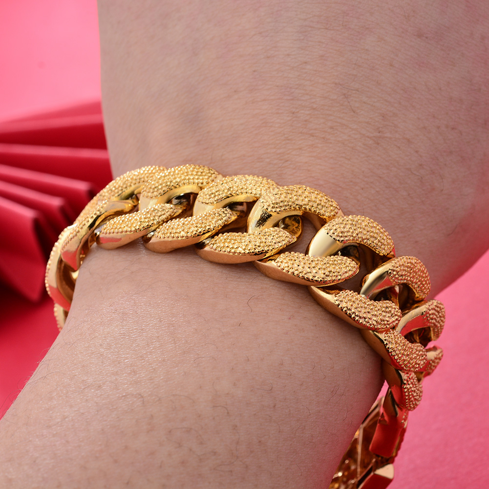 Pulsera de Color dorado de Dub - Street Fashion Dubai reseña y precio